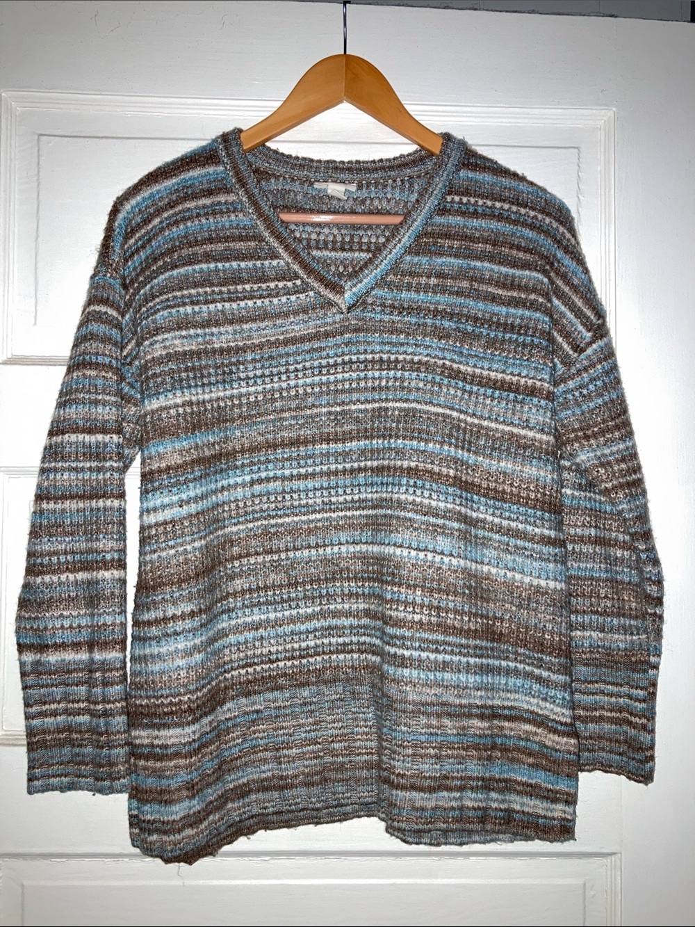 Women’s a.n.a. Blue & Brown V-Neck Striped Sweater size Petite M